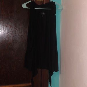 Maurice’s XL razed back over tank